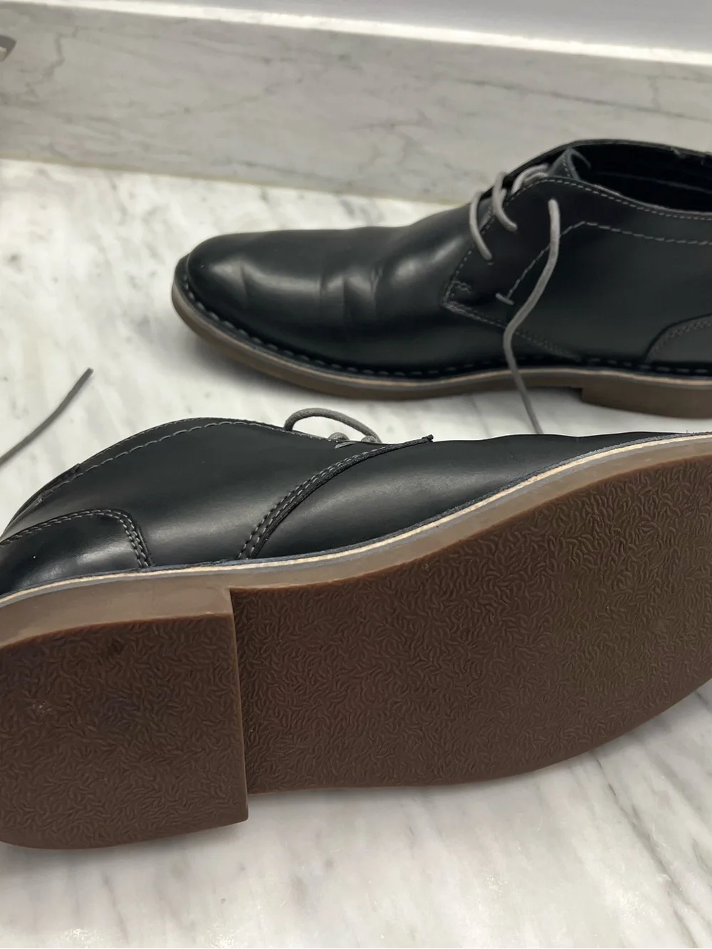 Kenneth Cole Reaction Black Leather Chukka Boots with Tan Welt